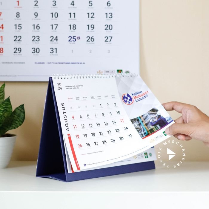 TROOLE MERCHANDISE - kalender custom Cetak Kalender Custom - Tanggalan 2026