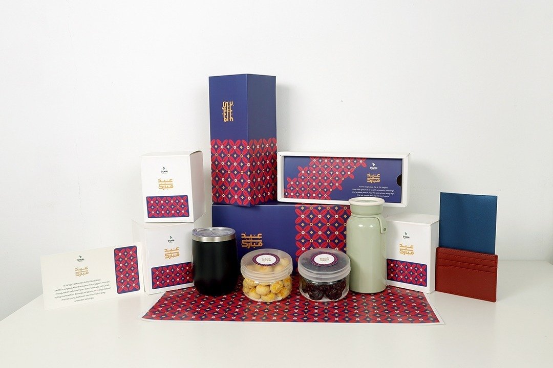 TROOLE MERCHANDISE - Hampers Nusa Raya Hampers Nusa Raya: Solusi Hampers Lebaran Corporate Berbasis Budaya dan Estetika Modern