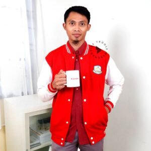 Jaket Varsity