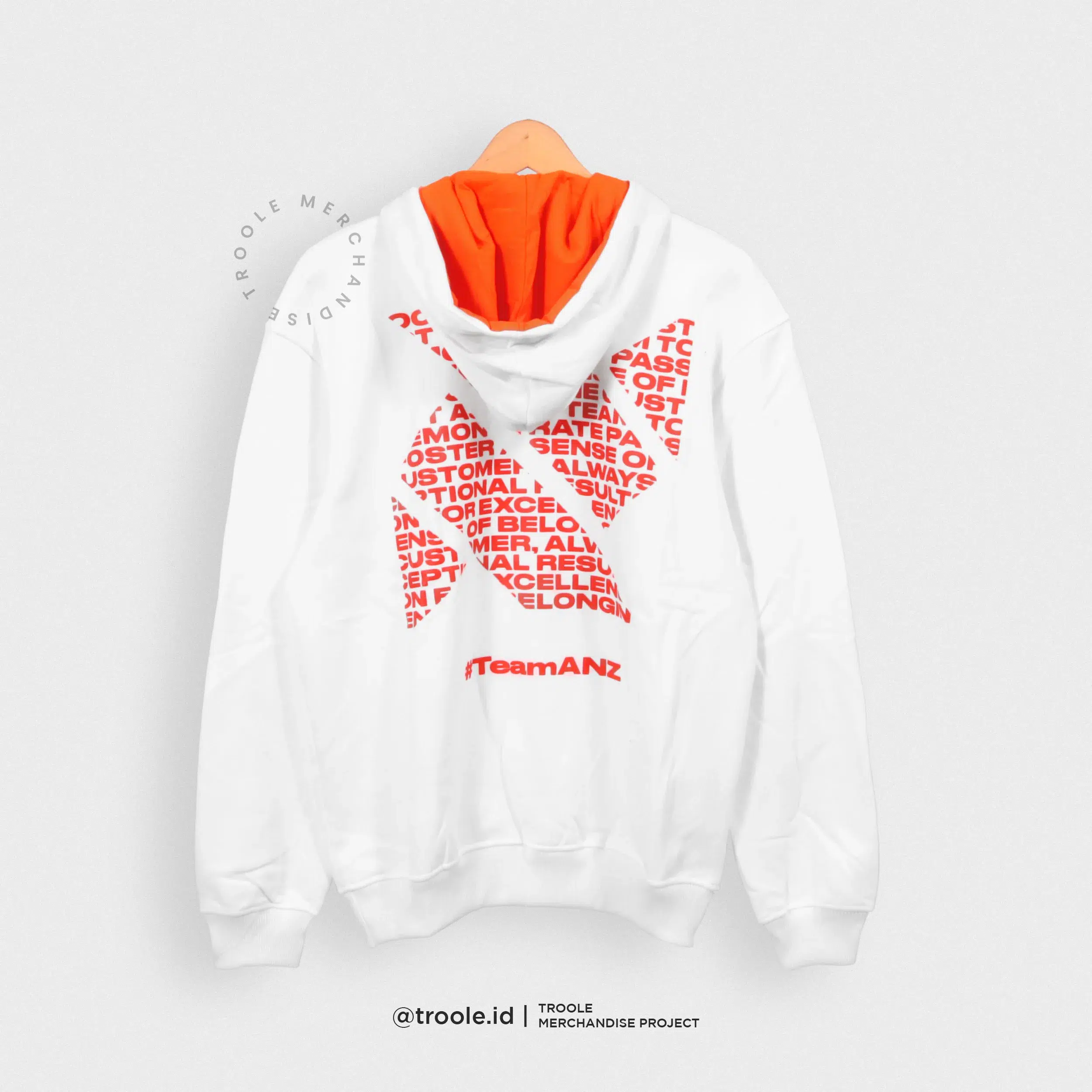 Hoodie Putih