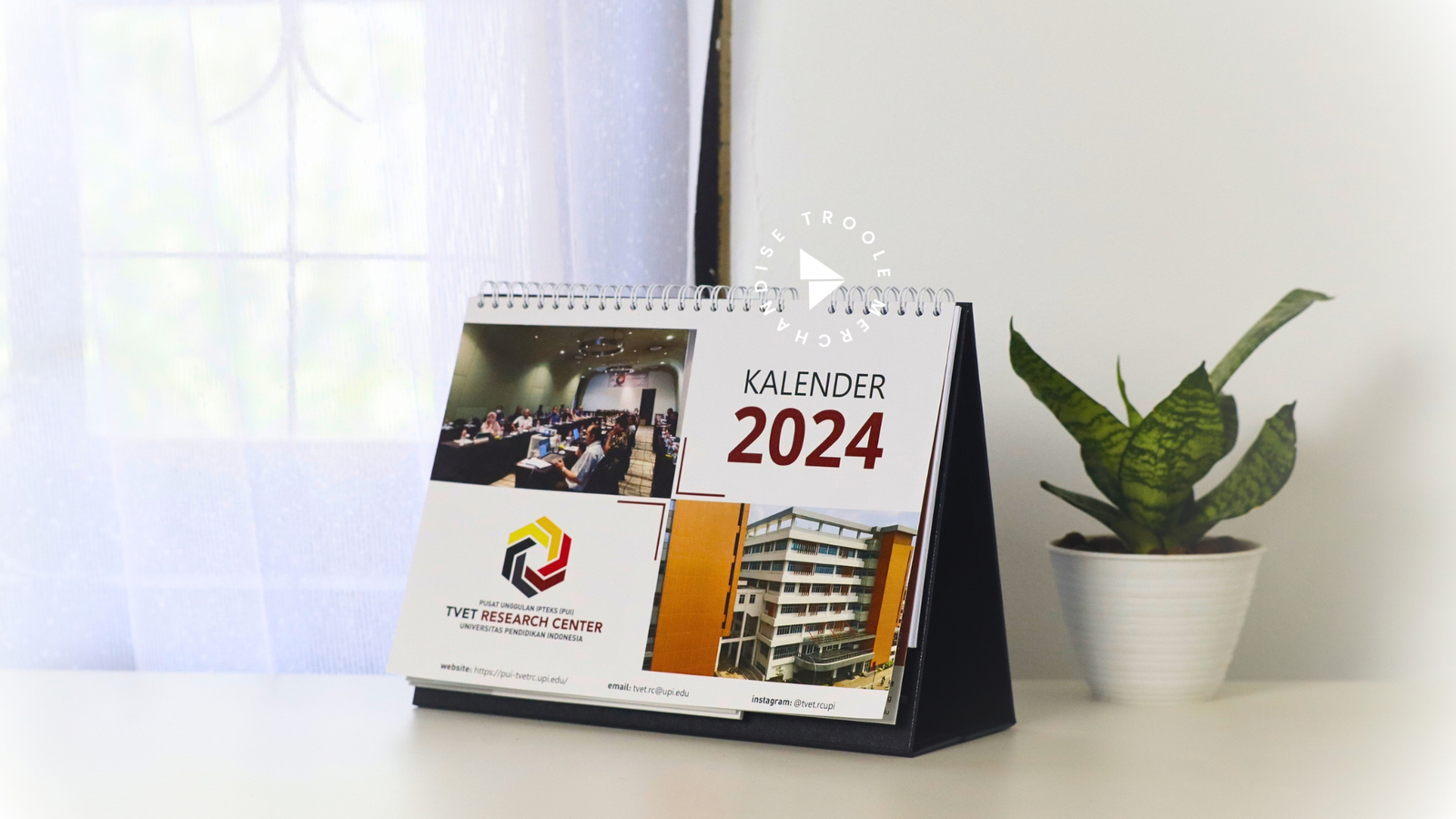 Kalender Custom untuk Client: Cara Membuat Souvenir Akhir Tahun Lebih Berkesan